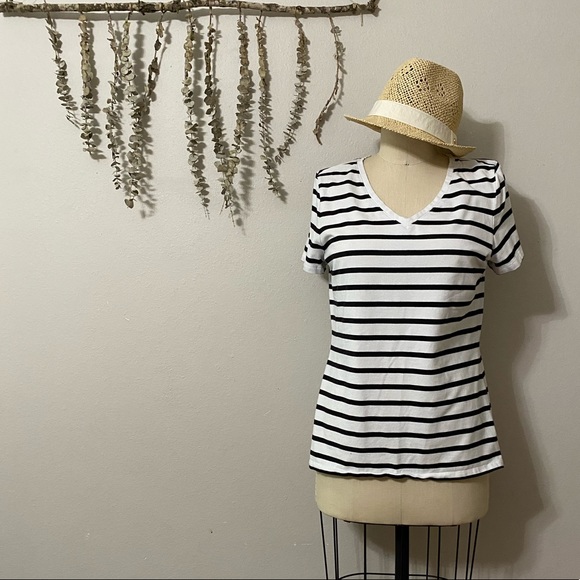 5 pack bundle basic tees - Picture 5 of 16